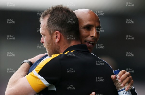 131018 - Newport County v Stevenage - SkyBet League Two - Newport Manager Michael Flynn and Stevenage Manager Dino Maamria