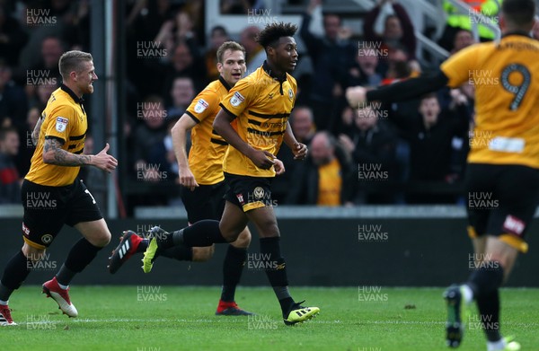 131018 - Newport County v Stevenage - SkyBet League Two - Antoine Semenyo of Newport celebrates scoring in the winning goal in the last minutes of the game