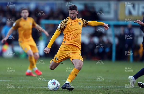 141219 - Newport County v Stevenage - SkyBet League Two - Padraig Amond of Newport County takes a shot at goal