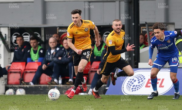 070418 - Newport County v Stevenage FC - SkyBet League Two - Aaron Collins of Newport County makes a break