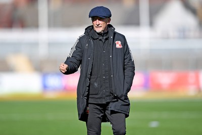 041025 - Newport County v Swindon Town - Sky Bet League 2 - Ian Holloway, Swindon Manager
