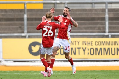 041025 - Newport County v Swindon Town - Sky Bet League 2 - Ollie Palmer of Swindon celebrates after he scores the first goal of the game