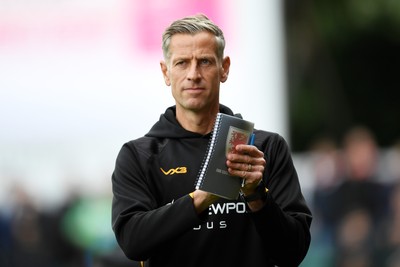 041025 - Newport County v Swindon Town - Sky Bet League 2 - Newport County Manager, David Hughes