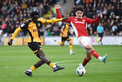 041025 - Newport County v Swindon Town - Sky Bet League 2 - Nathan Opoku of Newport County has a shot on goal