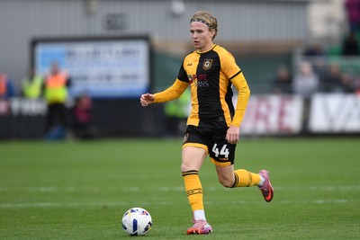 041025 - Newport County v Swindon Town - Sky Bet League 2 - Sam Braybrooke of Newport County