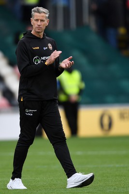 041025 - Newport County v Swindon Town - Sky Bet League 2 - Dejected Newport County Manager, David Hughes at full time