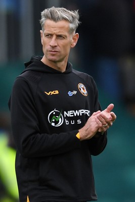 041025 - Newport County v Swindon Town - Sky Bet League 2 - Dejected Newport County Manager, David Hughes at full time