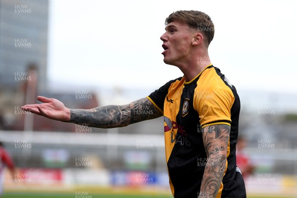 041025 - Newport County v Swindon Town - Sky Bet League 2 - Kai Whitmore of Newport County appeals