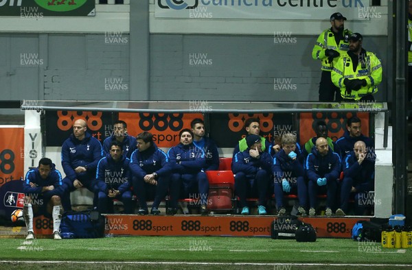 270118 - Newport County v Tottenham Hotspur - FA Cup - A frustrated Spurs Manager Mauricio Pochettino and bench at full time