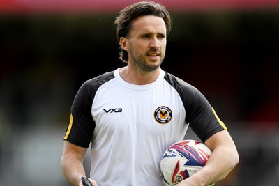 030525 - Newport County v Tranmere Rovers - Sky Bet League 2 - Aaron Wildig of Newport County coaching his side