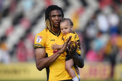 030525 - Newport County v Tranmere Rovers - Sky Bet League 2 - Kyle Hudlin of Newport County with family at full time