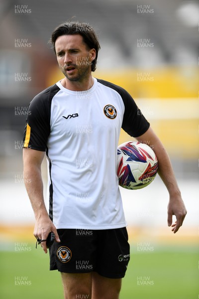 030525 - Newport County v Tranmere Rovers - Sky Bet League 2 - Aaron Wildig of Newport County coaching his side