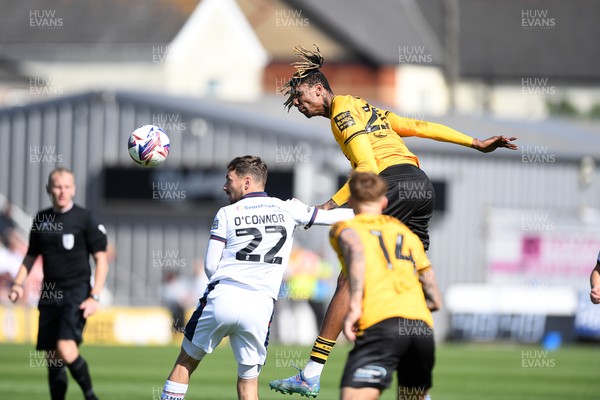 030525 - Newport County v Tranmere Rovers - Sky Bet League 2 - Kyle Hudlin of Newport County wins the header