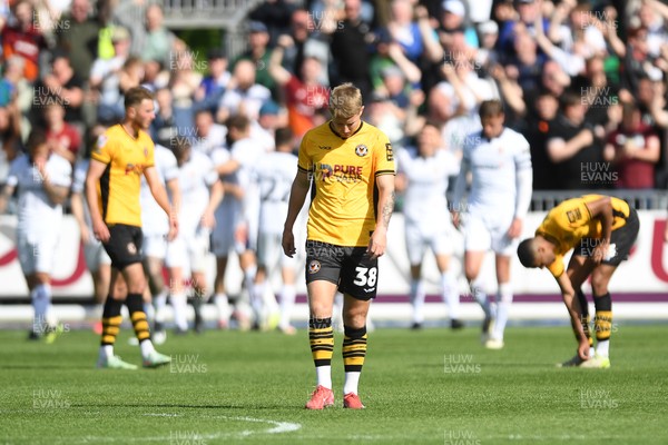 030525 - Newport County v Tranmere Rovers - Sky Bet League 2 - Dejected Newport after conceding the 4th goal