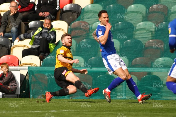 060419 Newport County v Tranmere Rovers - Sky Bet League 2 - Ben Kennedy of Newport County slices a cross 