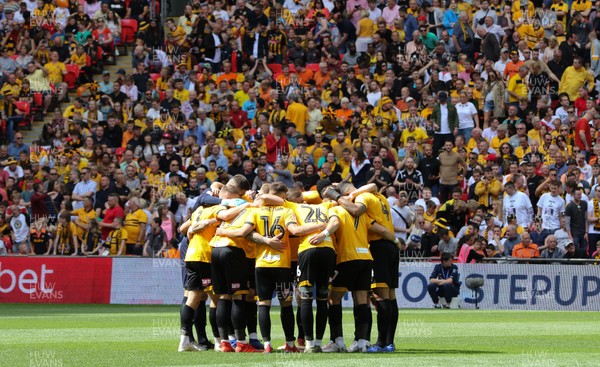 250519 - Newport County v Tranmere Rovers, Sky Bet League 2 Play-Off Final - Newport County huddle together at the start of the match