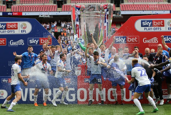 250519 - Newport County v Tranmere Rovers, Sky Bet League 2 Play-Off Final - Tranmere Rovers celebrate after beating Newport County to gain promotion to League 1