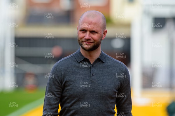 260222 - Newport County v Tranmere Rovers - Sky Bet League 2 - James Rowberry manager of Newport County