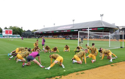 290826 Newport County v Tranmere Rovers, EFL Sky Bet League 2 - Newport County warm up ahead of the match