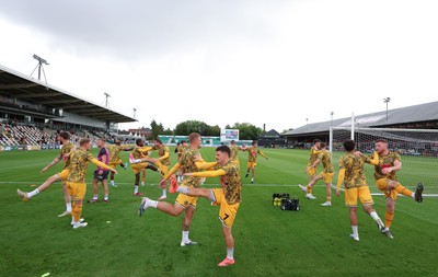 290826 Newport County v Tranmere Rovers, EFL Sky Bet League 2 - Newport County warm up ahead of the match