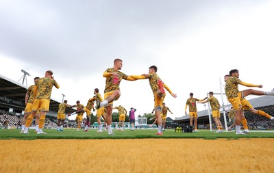 290826 Newport County v Tranmere Rovers, EFL Sky Bet League 2 - Newport County warm up ahead of the match