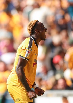 290826 Newport County v Tranmere Rovers, EFL Sky Bet League 2 - Shaquille Gwengwe of Newport County celebrates after he heads to score the opening goal