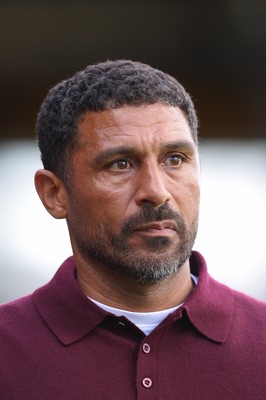 290826 Newport County v Tranmere Rovers, EFL Sky Bet League 2 - Newport County head coach Hayden Mullins