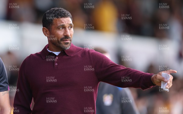 290826 Newport County v Tranmere Rovers, EFL Sky Bet League 2 - Newport County head coach Hayden Mullins