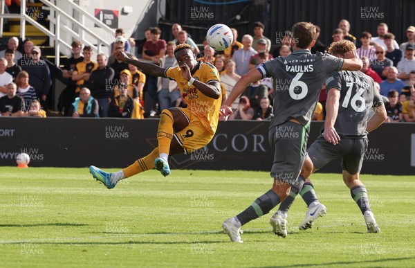 290826 Newport County v Tranmere Rovers, EFL Sky Bet League 2 - Shaquille Gwengwe of Newport County shoots to score County’s second goal