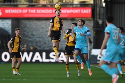 081125 - Newport County v Walsall - Sky Bet League 2 - Ben Lloyd of Newport County