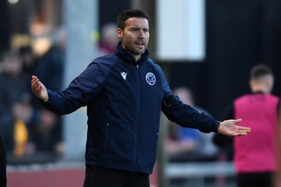 081125 - Newport County v Walsall - Sky Bet League 2 - Mat Sadler, Walsall Manager