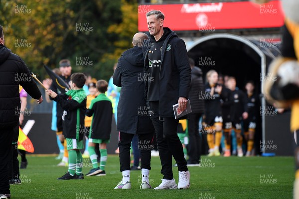 081125 - Newport County v Walsall - Sky Bet League 2 - Newport County Manager, David Hughes