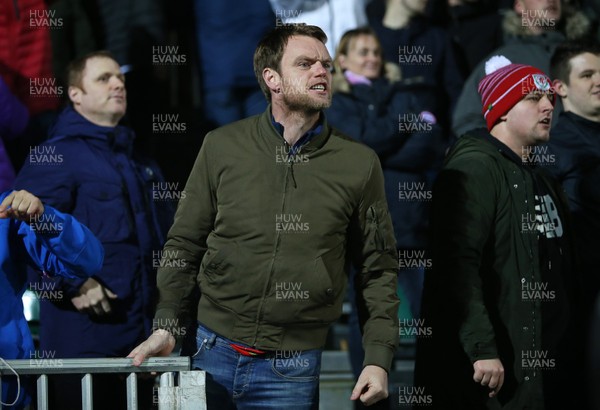 111218 - Newport County v Wrexham AFC - FA Cup Second Round Replay - Angry Wrexham fans