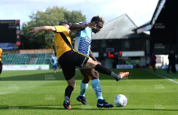 090917 - Newport County v Wycombe Wanderers - SkyBet League 2 - Padraig Amond of Newport County and Anthony Stewart of Wycombe Wanderers compete