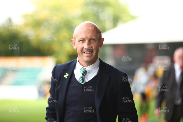 150918 Newport County v Yeovil Town - Sky Bet League 2 -  Manager of Yeovil Town Darren Way 