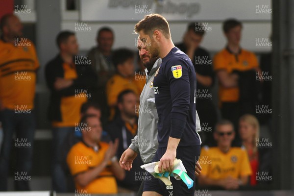 150918 Newport County v Yeovil Town - Sky Bet League 2 -  Joe Day of Newport County leaves the field dejected after the final whistle