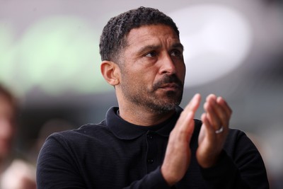 171026 - Newport County v York City, SkyBet League Two - Newport County Manager Hayden Mullins 