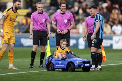 171026 - Newport County v York City, SkyBet League Two - Mascot delivers the match ball