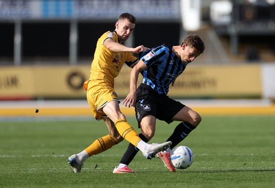 171026 - Newport County v York City, SkyBet League Two - Joe Grey of York City is challenged by Ciaran Brennan of Newport County 