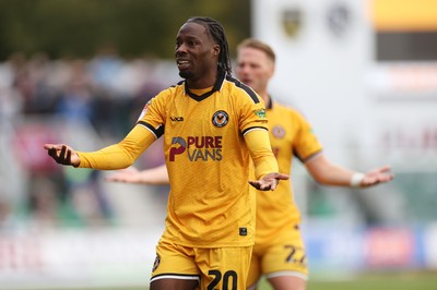 171026 - Newport County v York City, SkyBet League Two - Yahya Bamba of Newport County 