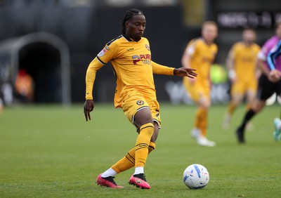 171026 - Newport County v York City, SkyBet League Two - Yahya Bamba of Newport County 