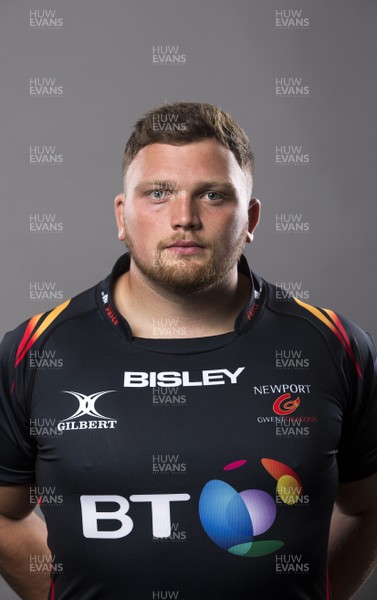 110816 - Newport Gwent Dragons Squad Headshots - Luke Garrett