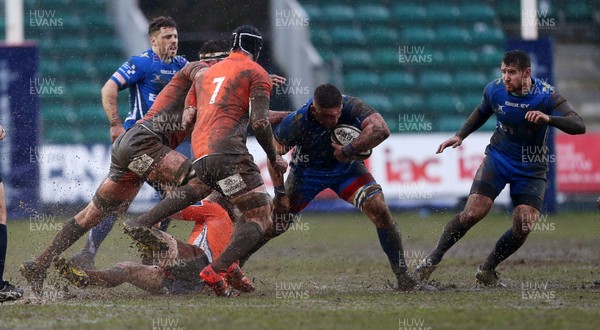 290117 - Newport Gwent Dragons v Newcastle Falcons - Anglo-Welsh Cup - Harri Keddie of Newport Gwent Dragons pushes forward