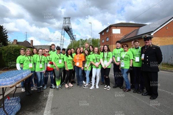050519 - Newport Wales  Marathon and 10K - Volunteers at the 24mile and 6K drinks station at Newport Transporter Bridge 