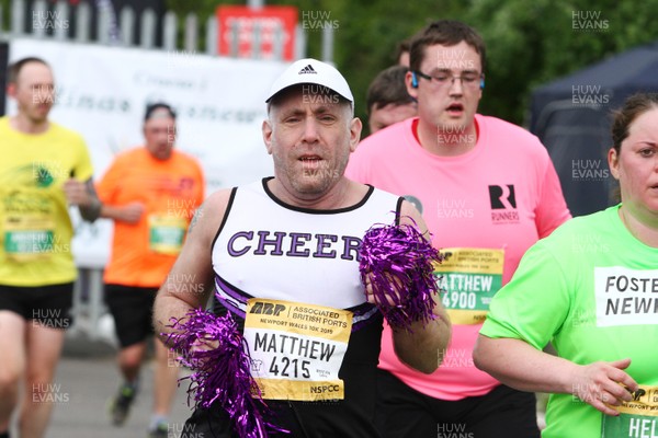 050519 - Newport Wales  Marathon and 10K - 10K runners at Newport Transporter Bridge 