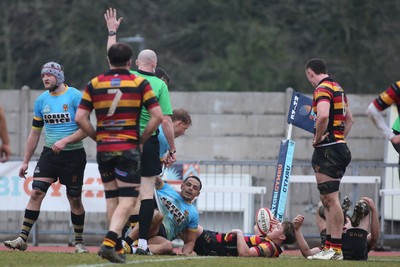 150225 - Newport RFC v Carmarthen Quins - Super Rygbi Cymru (SRC) - Ashton Hewitt of Newport scores a try