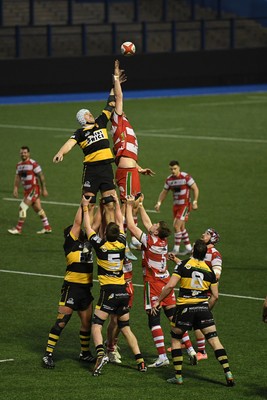 070326 - Newport RFC v Llandovery RFC - SRC Cup Final - Hunter Ward of Newport wins the line out 