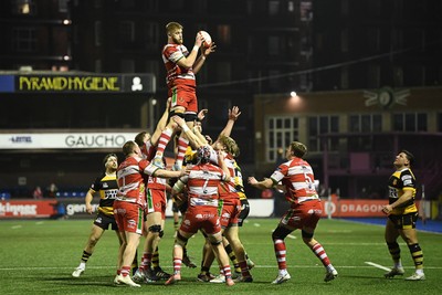 070326 - Newport RFC v Llandovery RFC - SRC Cup Final - Llandovery line-out