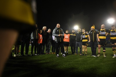 070326 - Newport RFC v Llandovery RFC - SRC Cup Final - Tyron Morris, Newport Head Coach leads his sides huddle at full time