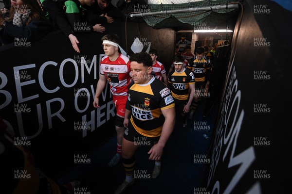 070326 - Newport RFC v Llandovery RFC - SRC Cup Final - Both sides run out at the start of the match